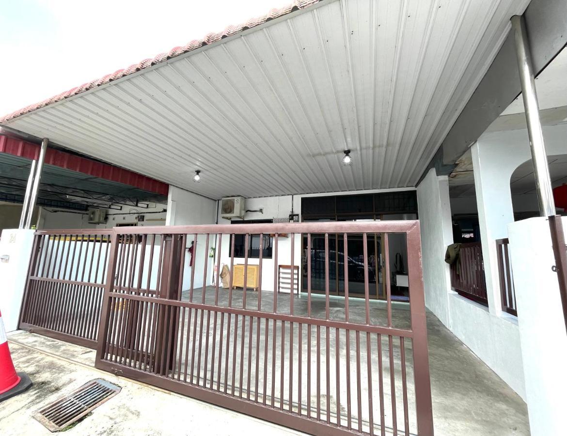 Heritage Cozy Entire 3 Bedroom House At Kijang Alma Bukit Mertajam Bagian luar foto